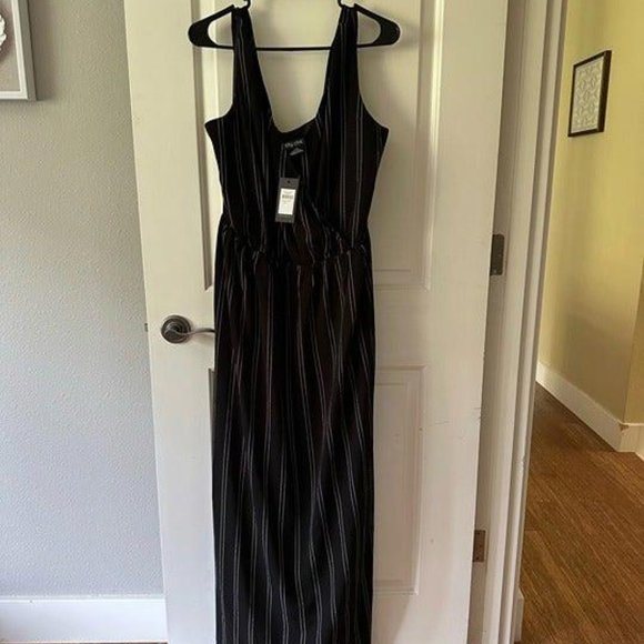 NWT City Chic Pinstripe Dress with Pockets, Size L‎ (20) - Picture 4 of 4